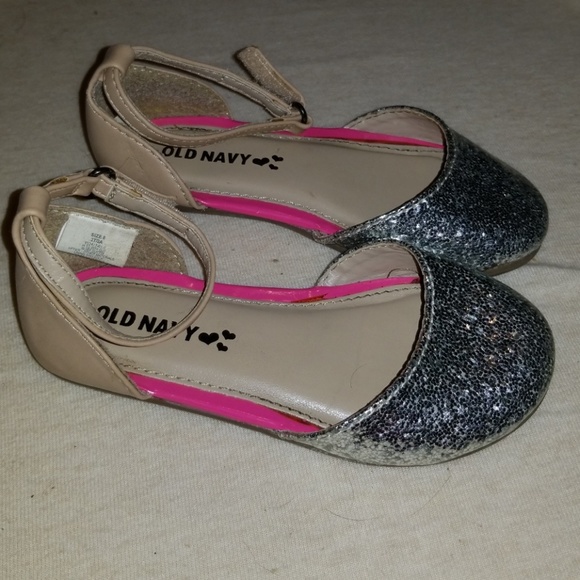 OLD NAVY TODDLER SHOES SIZE 8 - Picture 2 of 4